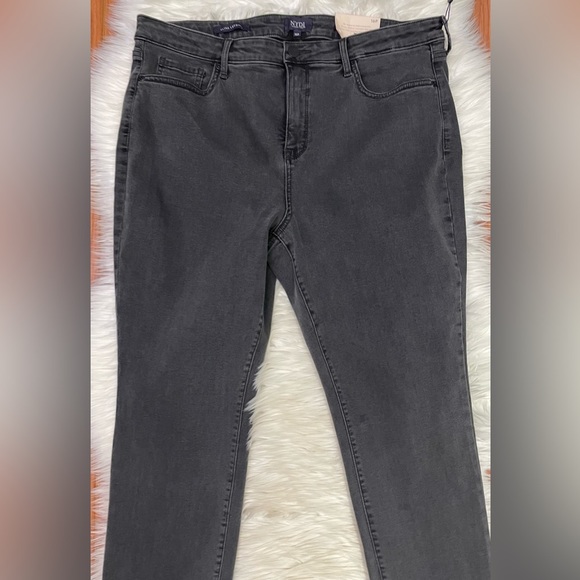NWT NYDJ Alina Skinny Denim Jeans Folsom/Gray Plus Size 16 - Picture 3 of 10